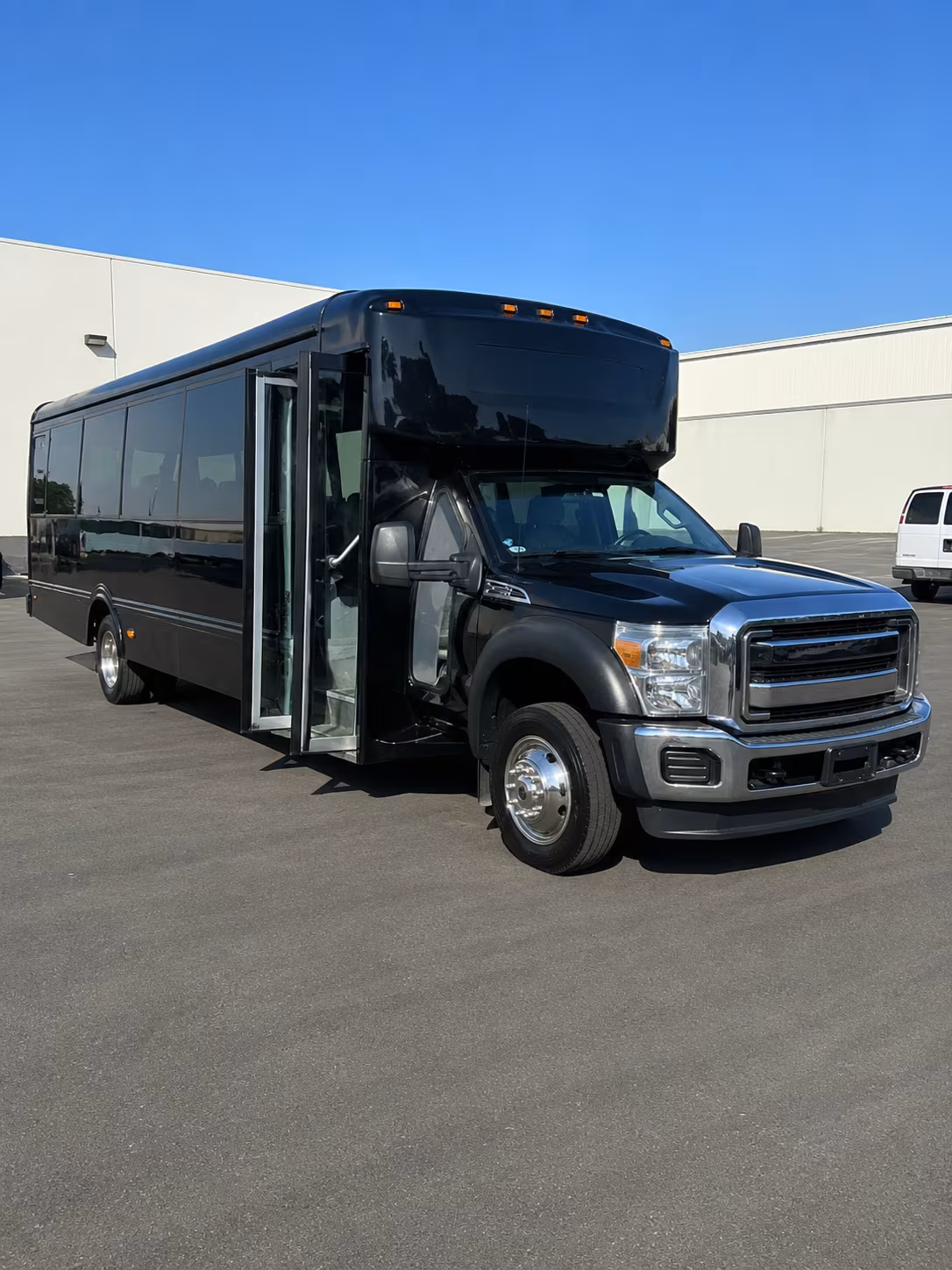 party buses from bloomington to minneapolis wedding venues